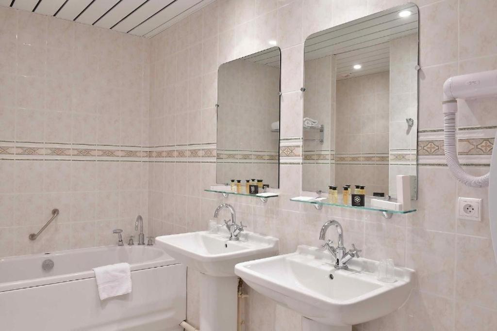 איי-שמפני Hotel Castel Jeanson חדר תמונה