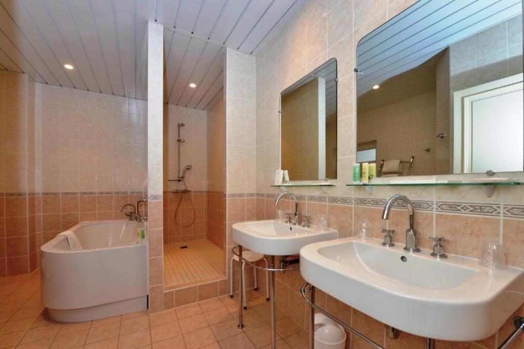 איי-שמפני Hotel Castel Jeanson חדר תמונה