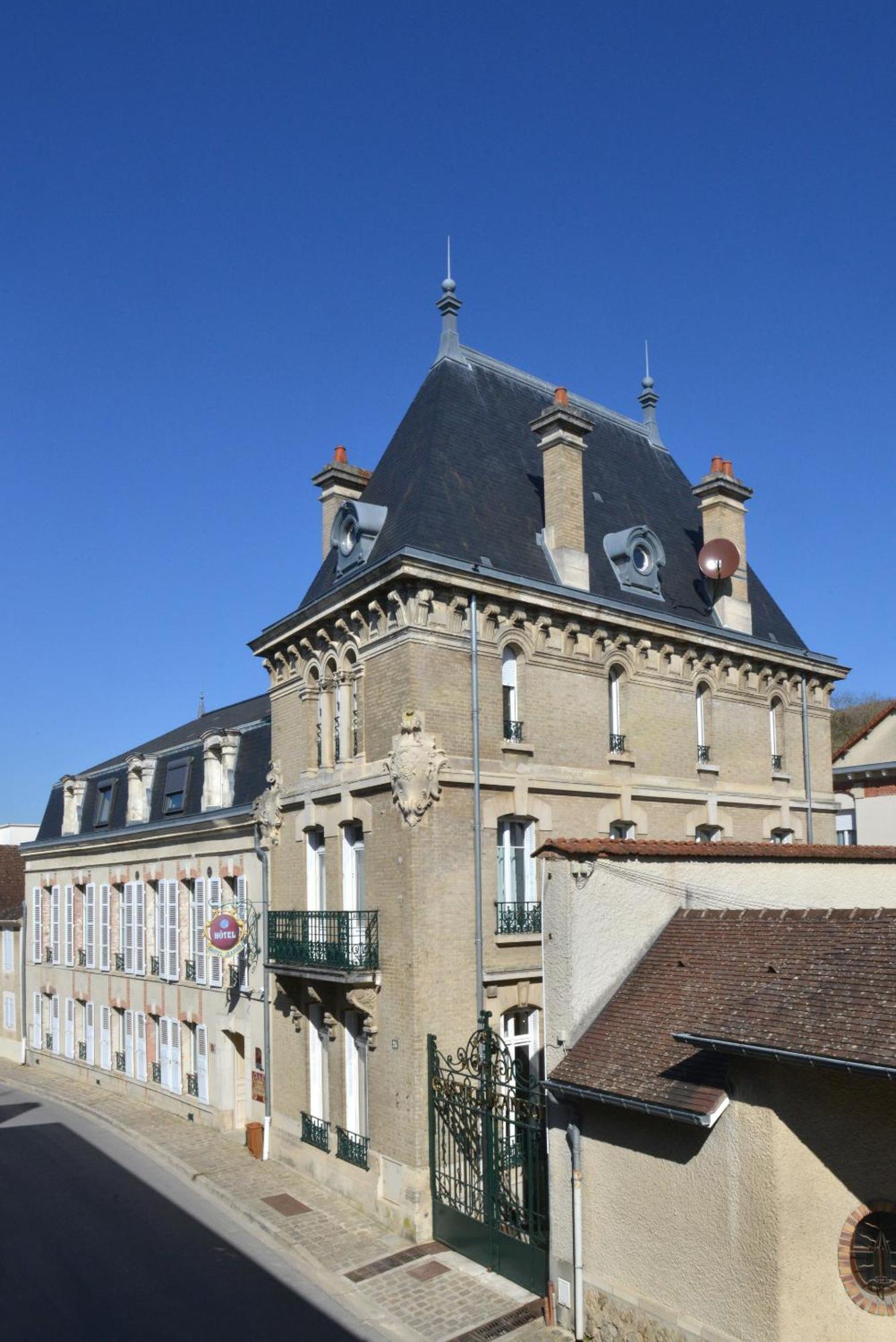 איי-שמפני Hotel Castel Jeanson מראה חיצוני תמונה
