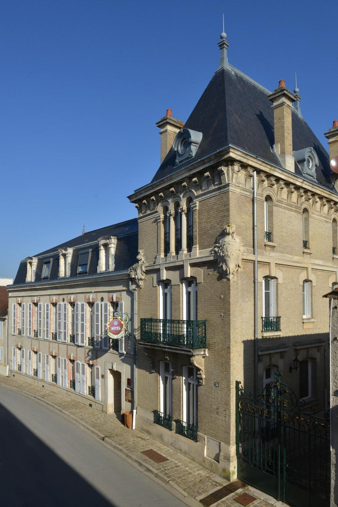 איי-שמפני Hotel Castel Jeanson מראה חיצוני תמונה