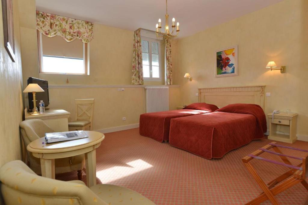 איי-שמפני Hotel Castel Jeanson חדר תמונה