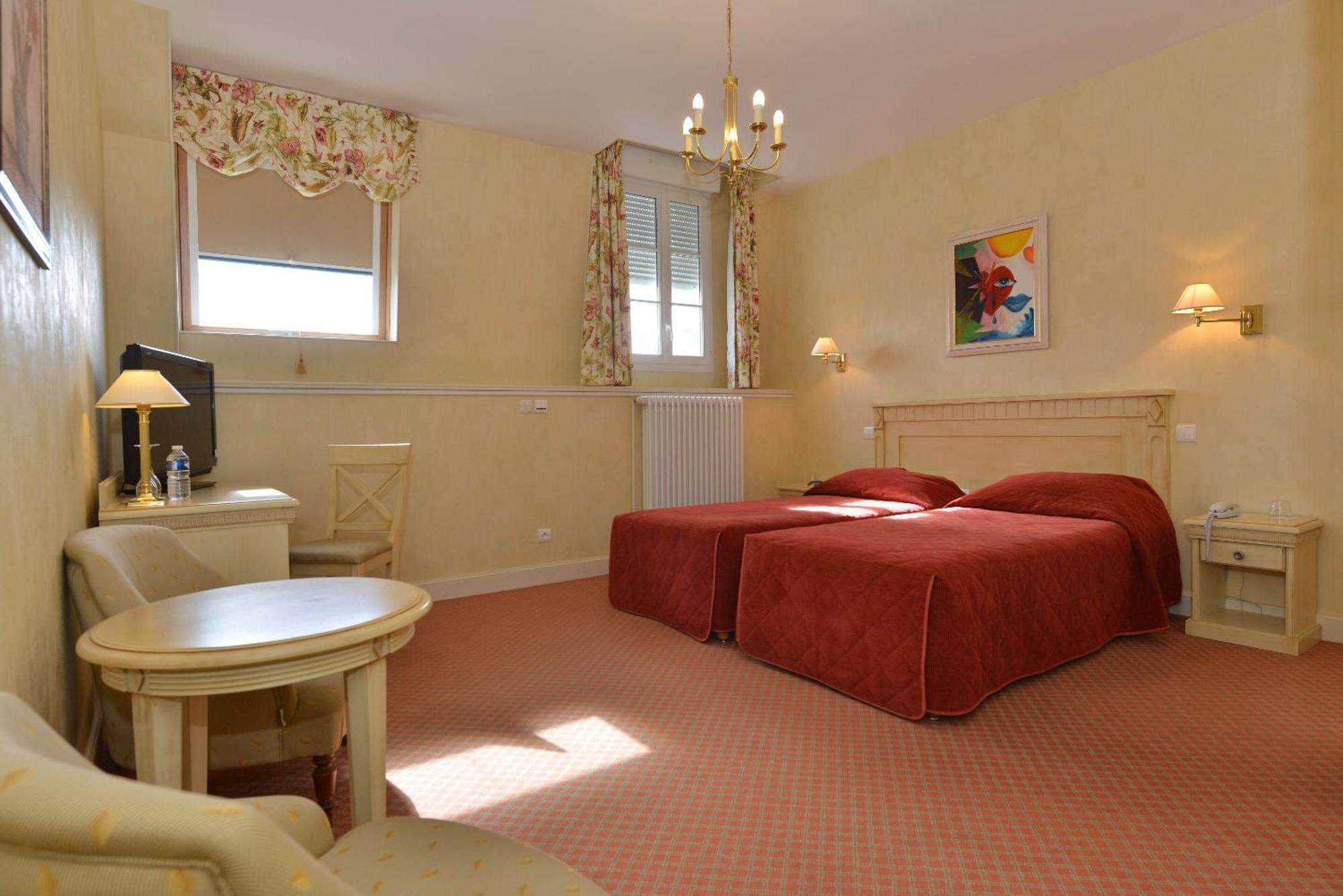 איי-שמפני Hotel Castel Jeanson חדר תמונה