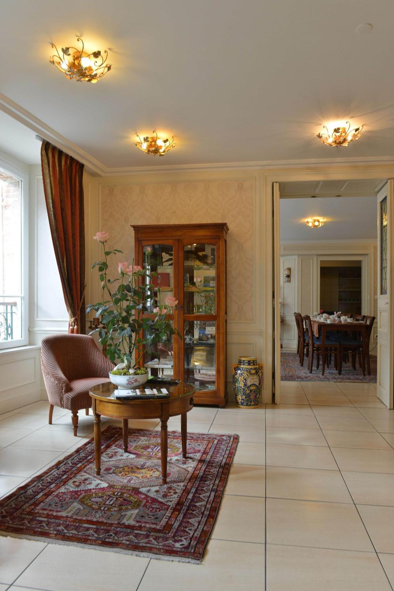 איי-שמפני Hotel Castel Jeanson מראה חיצוני תמונה